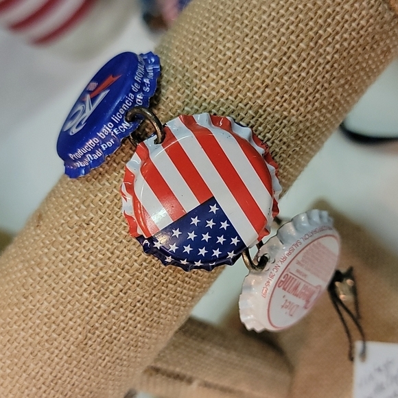 Vintage Cheerwine RC Cola Cap Bracelet - Picture 1 of 2